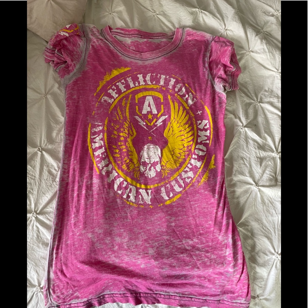 Short sleeve affliction top